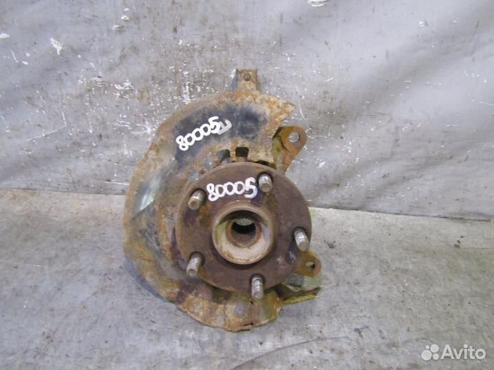 Кулак поворотный передний правый Toyota Camry CV3