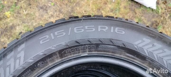 Nokian Tyres Hakkapeliitta 10p SUV 215/65 R16 102T