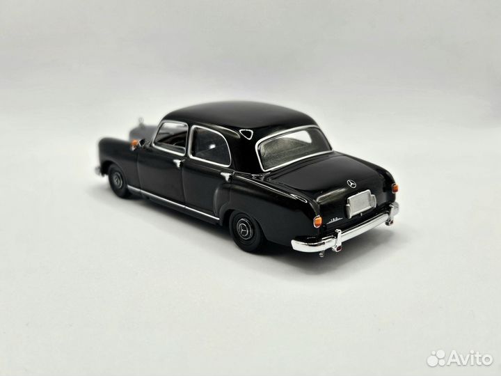 Модель автомобиля Mercedes-Benz 180 