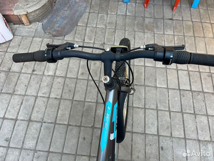 Продаётся спортивный велосипед