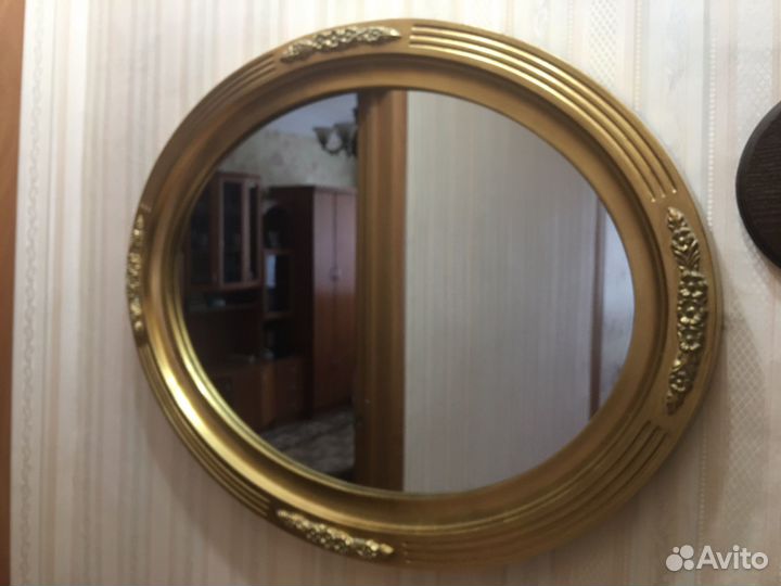 Зеркало настенное