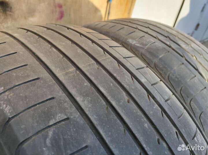 Yokohama Advan Sport V102 235/55 R20