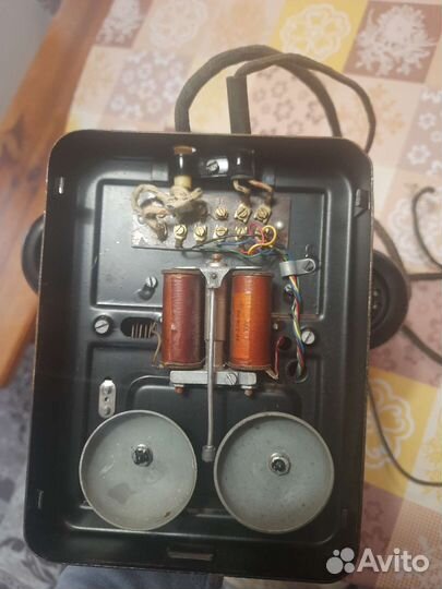 Старинный телефон эбонитовый