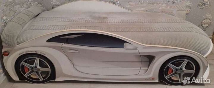 Кровать машина