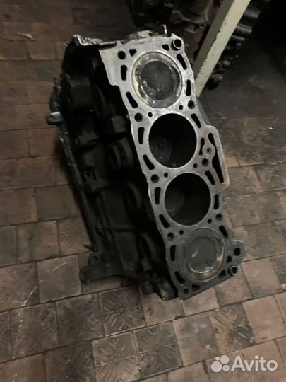 Блок двигателя Mazda 626 (GD)