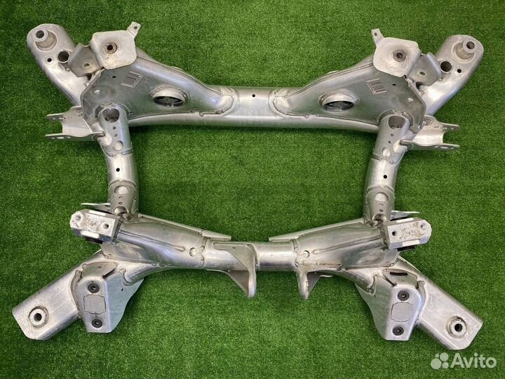 Подрамник задний BMW M5 F10 M6 F06 F12 F13