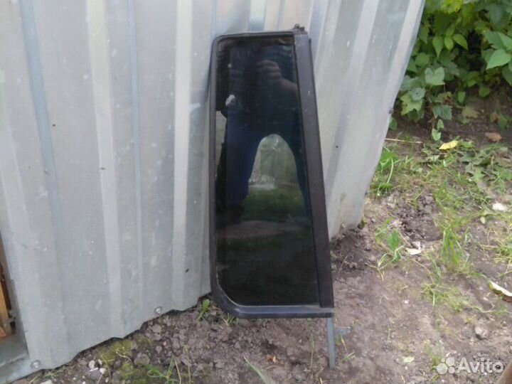 Ландровер Дискавери 3 форточка