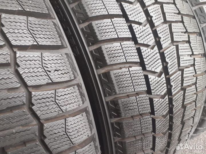 Dunlop Winter Maxx WM02 245/40 R18