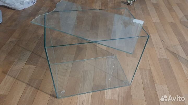 3 аквариума и 1 клетка