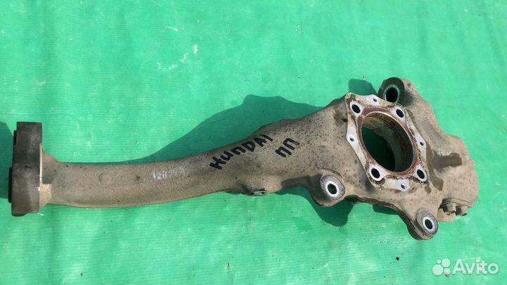 Цапфа перед правая Hyundai Equus 2012, 3,8л