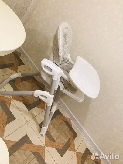 Стул для кормления