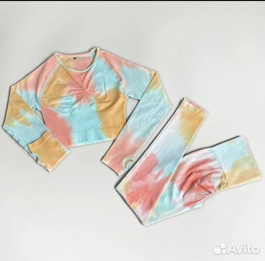 Костюм для фитнеса женский