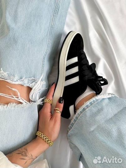 Кроссовки adidas кампус