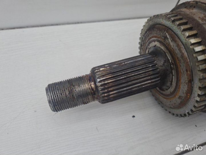 Полуось передняя левая Land Rover Discovery 4 L319