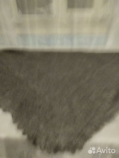 Платок шаль из козьего пуха размер 120см*120см