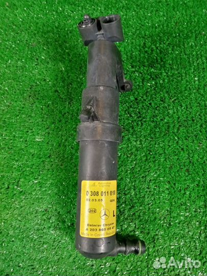 Форсунка омывателя фар левая Mercedes-Benz C180