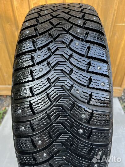 Michelin X-Ice North 215/65 R16