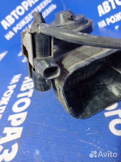 Клапан воздушного фильтра Nissan Primera P12 седан