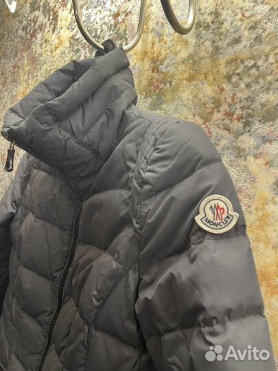 Пуховик Moncler женский 42 оригинал