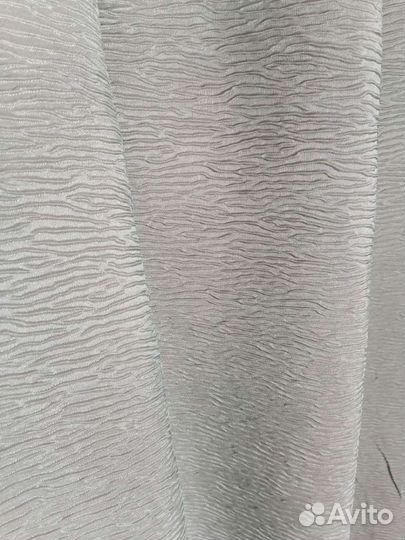 Шторы светло зелёные много