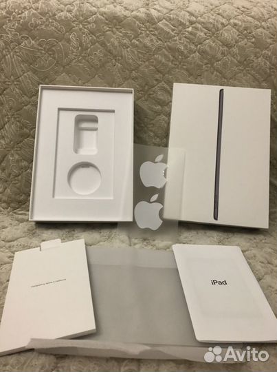Коробка от iPad 9 поколения 64 гб
