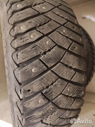 Goodyear Ultragrip Ice Arctic 205/65 R16 99T