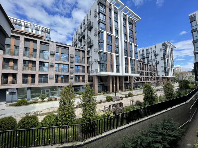 Своб. планировка, 79,6 м², 3/8 эт.