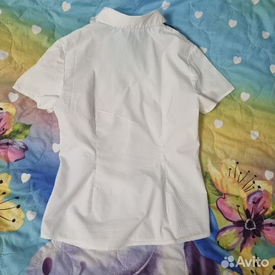 Школьная блузка р-р 134