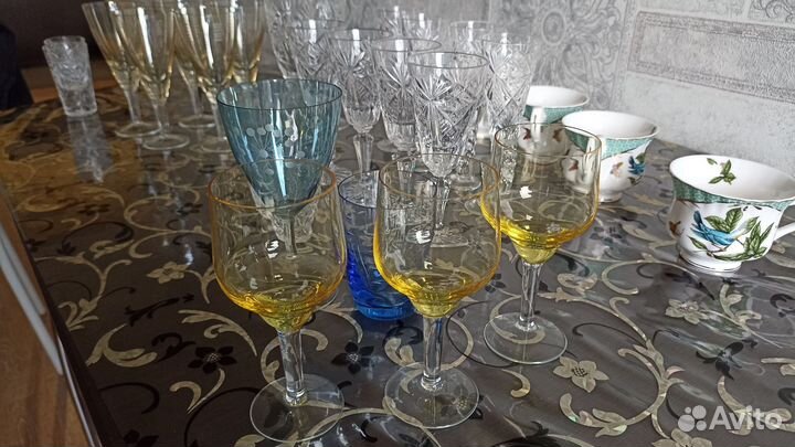 Кружки, бокалы, стаканы, рюмки