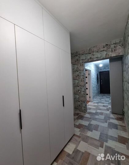 Современный шкаф на заказ н