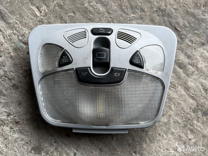 Салонный плафон Mercedes c-класс W203