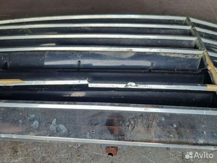 Решётка радиатора Mercedes W211