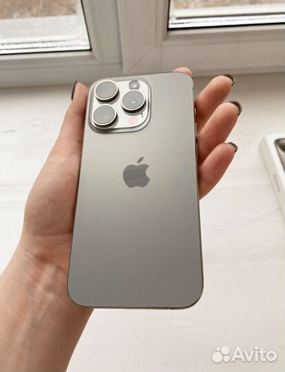 iPhone 15 Pro, 128 ГБ