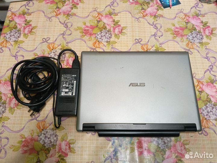 Ноутбук asus W6A