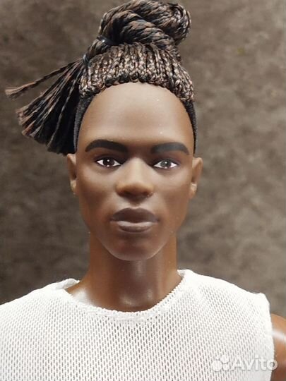 Кукла Кен Looks Джон