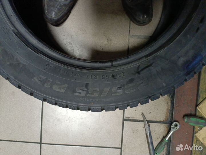 Pirelli Formula Ice 235/55 R17