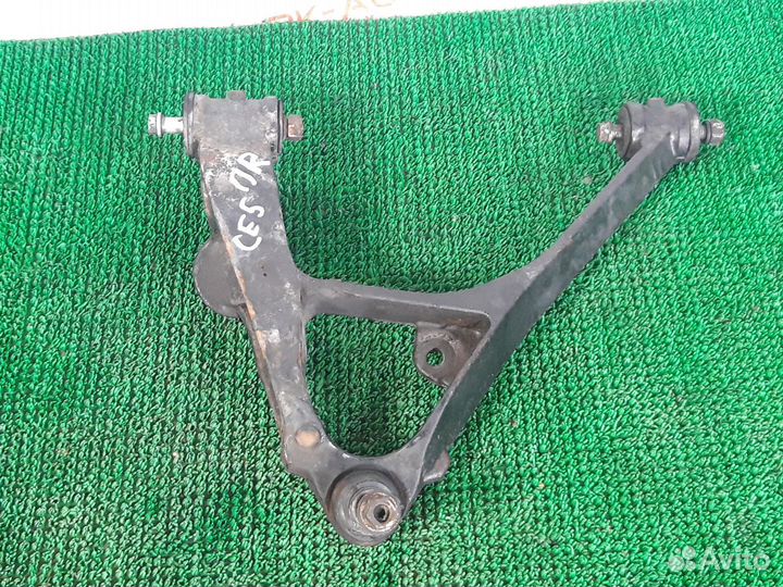 Рычаги передние нижние Cadillac Escalade 2 GMT800