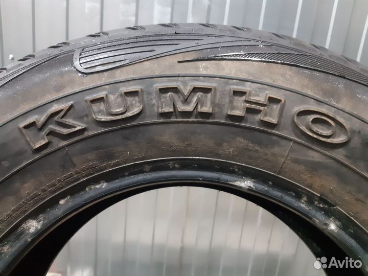 Kumho Road Venture APT KL51 225/75 R16