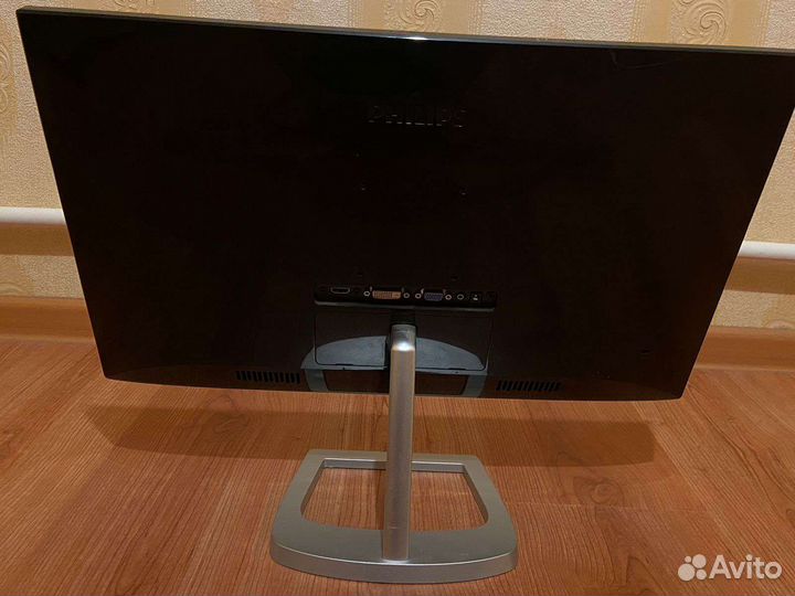 Монитор Philips