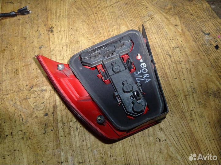 Фонарь задний левый Volkswagen Bora A4 1998-2005