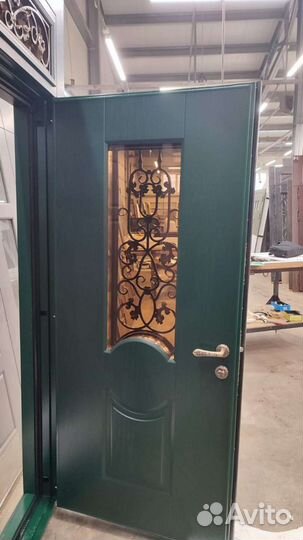 Дверь входная металлическая уличная в дом