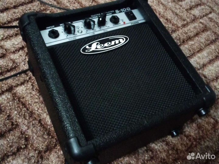 Электрогитара