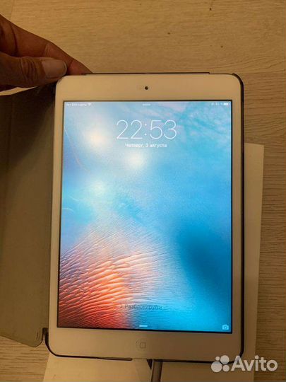 iPad mini wi-fi cellular 64gb white
