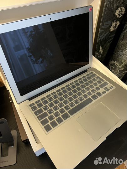 Apple macbook air 13,3