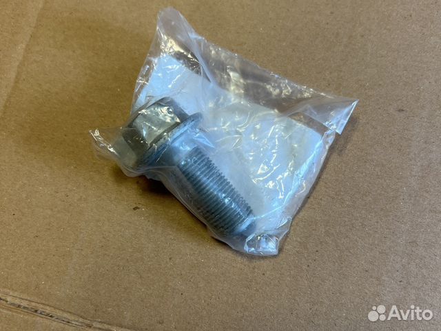 Болт тормозного суппорта Land Rover RR L405