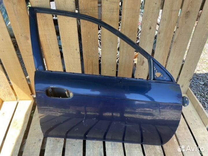 Дверь передняя правая Kia Shuma