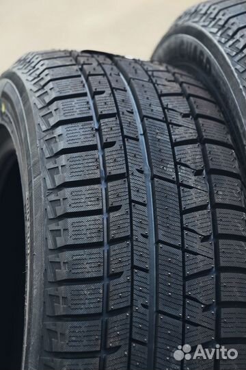 Yokohama Ice Guard IG50+ 215/55 R17 94Q