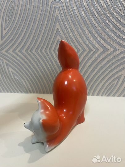 Фарфоровые статуэтки 