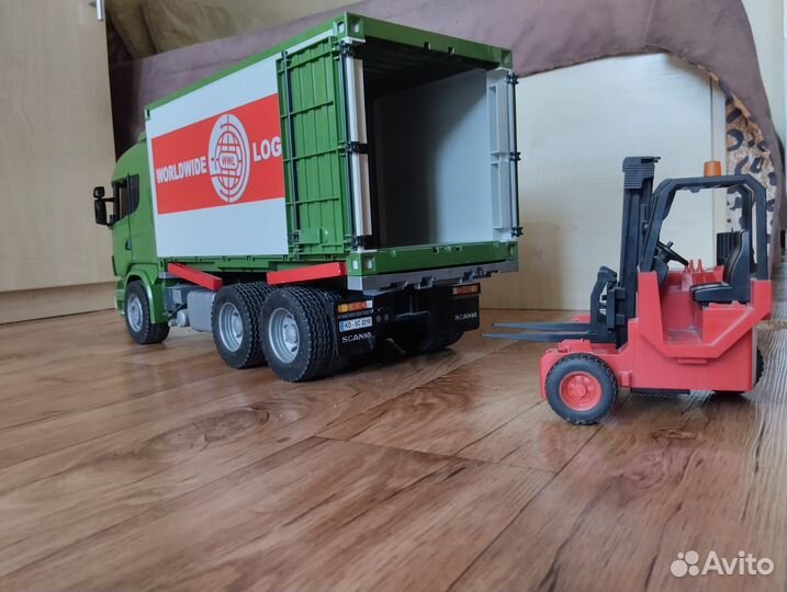 Скания брудер