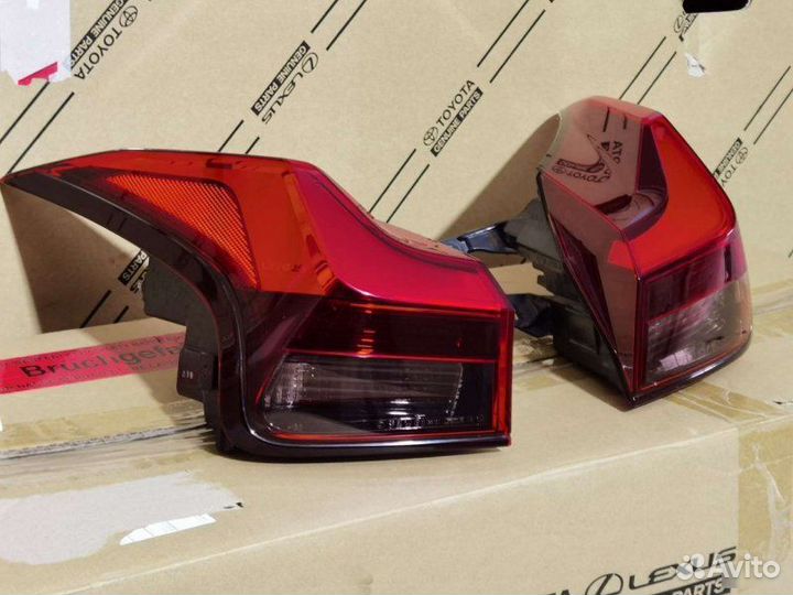 Фонари задние Lexus Ux